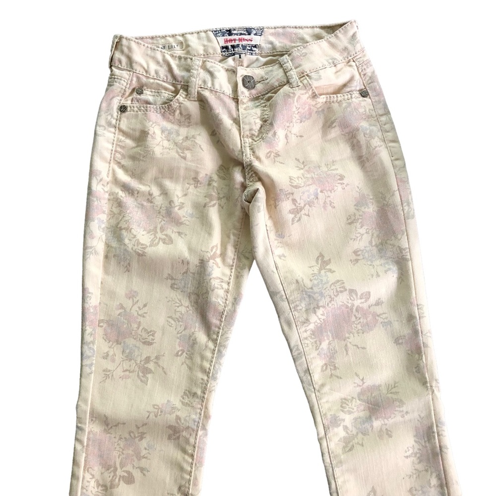 Hot Kiss Skinny Lily Floral Print Jeans. Super Skinny Straight Leg. Size 1